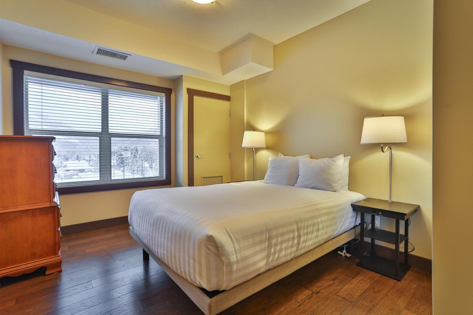 Silver Rock By Stayin Fernie Room photo