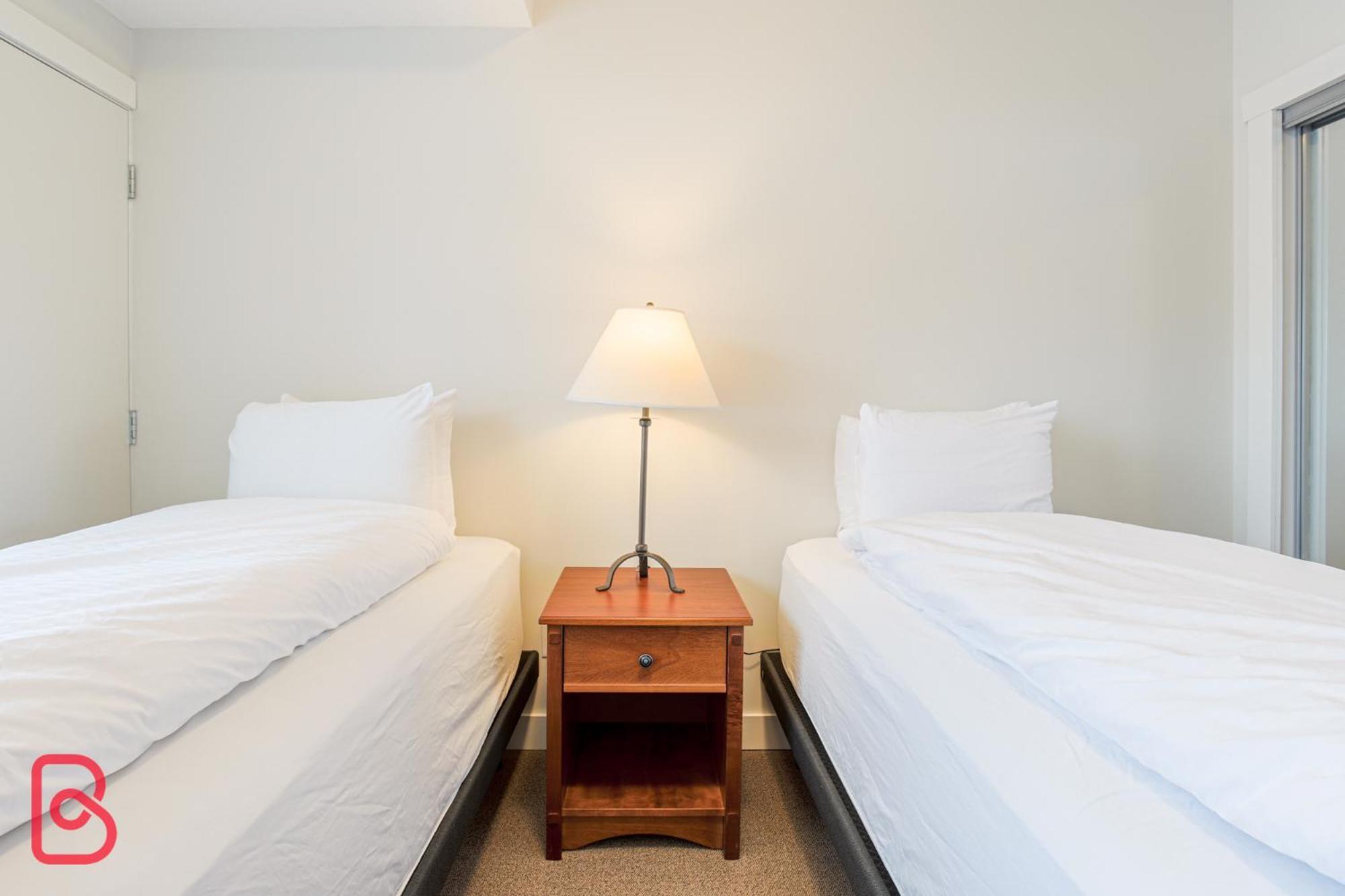 Silver Rock By Stayin Fernie Room photo